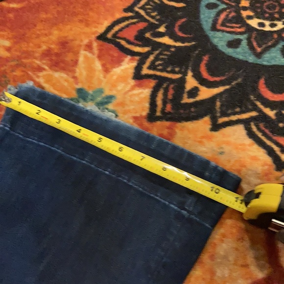 Earnest sewn flare bottom jeans size 28 - Picture 9 of 9